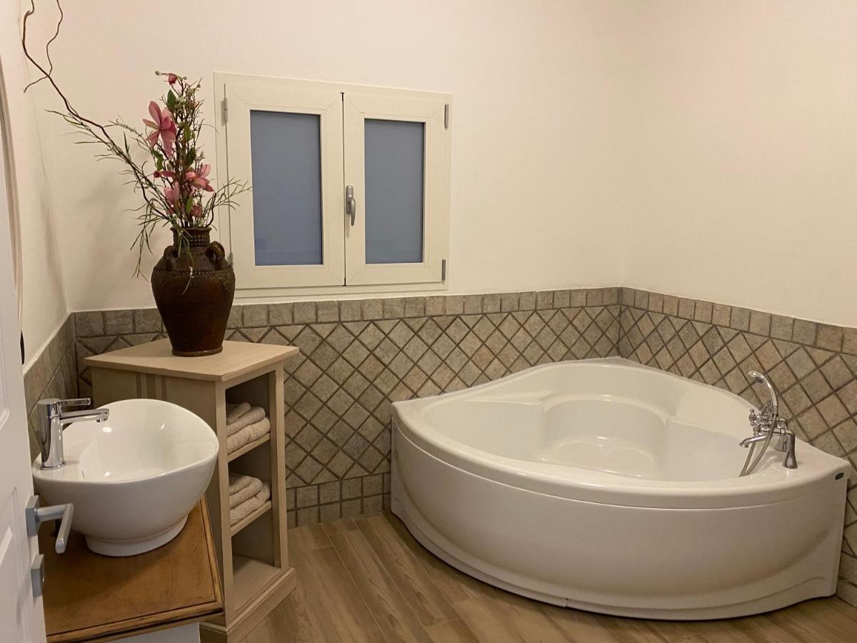B&B Villa Gallo Torre Squillace Exterior foto